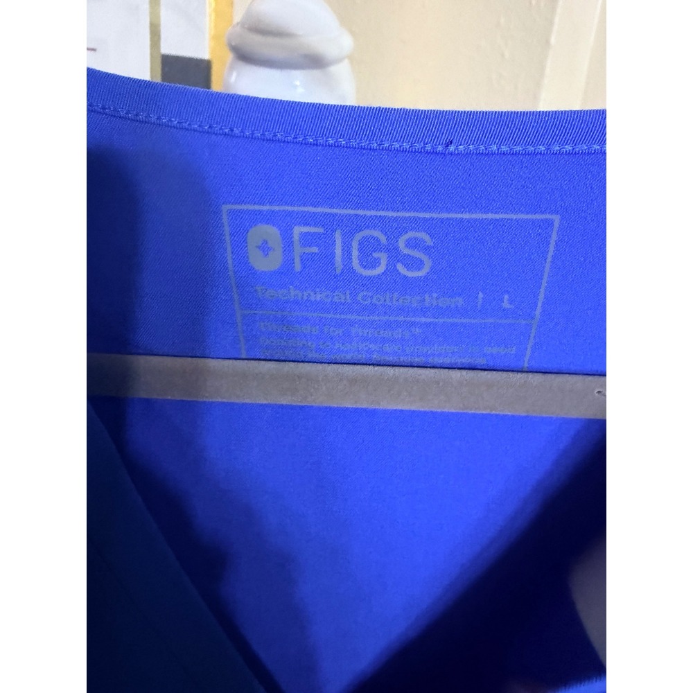 FIGS Casma Scrub Top Royal Blue V-Neck Technical Collection Large L - Picture 3 of 3